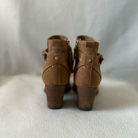 Sam Edelman Size 8 1/2M Caramel /Tan Suede Booties - Picture 12 of 16